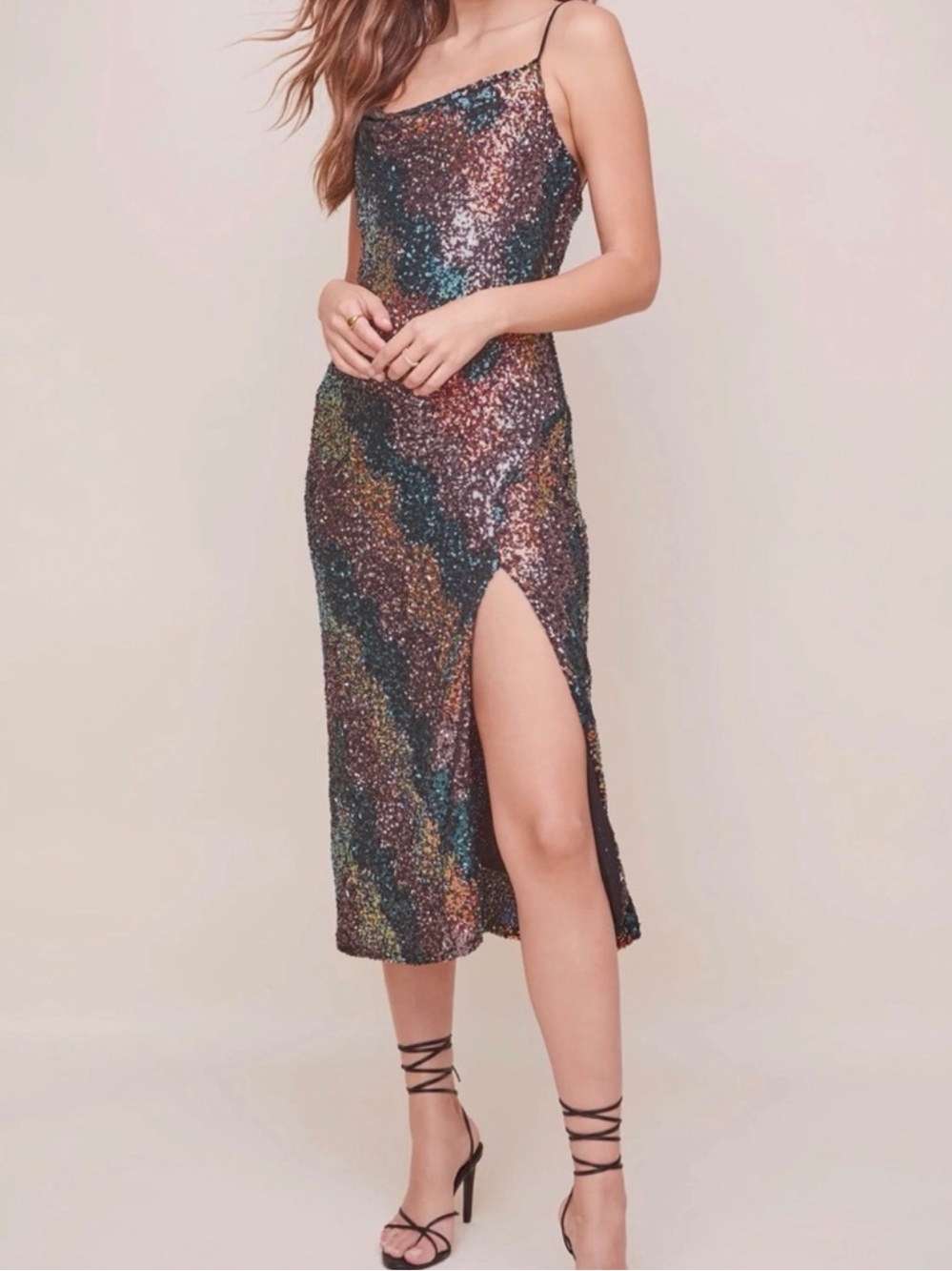 ASTR gorgeous sequined formal dress